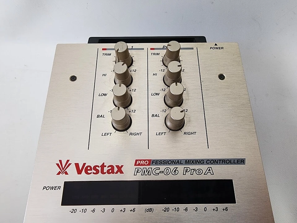 Vestax Pmc-06 Pro a DJ Mixing Controller Turntable Mixer  - Image 3 of 4