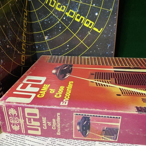 VINTAGE- UFO Game of Close Encounters - Avalon Hill Bookshelf Table Top Strategy - Picture 2 of 8