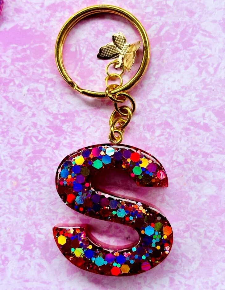 Handmade resin keychains, Personalized resin keychains, A-Z letter keychains - Image 4 of 4