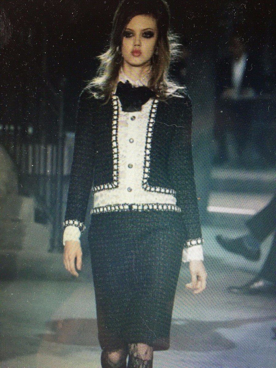 Chanel 16A NEW Paris-Rome Tweed BLACK DRESS ECRU LACE Gripoix