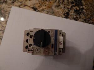 Telemecanique GV2-P22 . Motor curcit protector 20-25A, 690V, 6kV