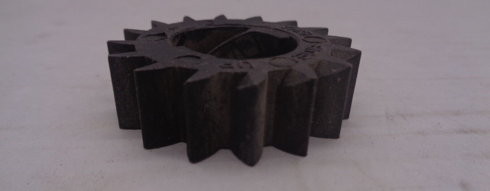 BRIGGS & STRATTON STARTER PINION GEAR 693059 eBay