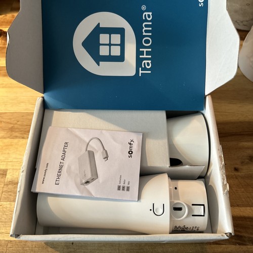 SOMFY Tahoma Gateway -Wifi/RTS/Zigbee /Smartphone Interface #1811731C - Picture 2 of 2