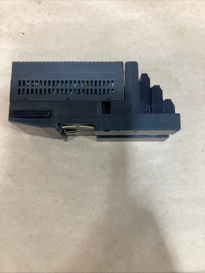 GE Fanuc IC200ALG320J Analog Output Module (FREE SHIPPING) - Image 3 of 4