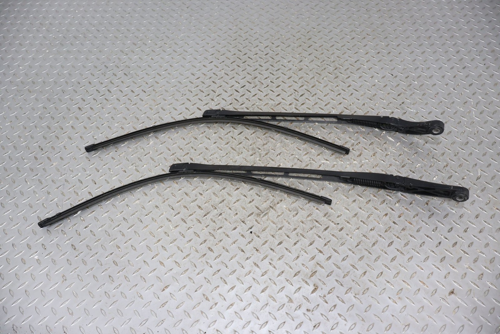 Bentley Continental 2006 Left, right Wiper arms Pair