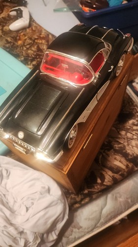 Solido 1:12 1958 Chevy Corvette Black HT w/ Removable Top - Picture 11 of 19