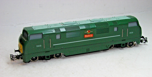 Wi, Märklin,Diesellok BR D830,"Majestic", Warship Class , Neuwertig