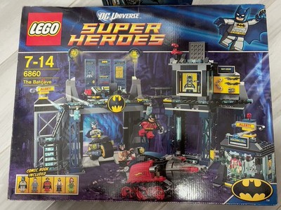 LEGO 6860 DC Super Heroes: Batman The Batcave 690 Pcs Brand New & SEALED！