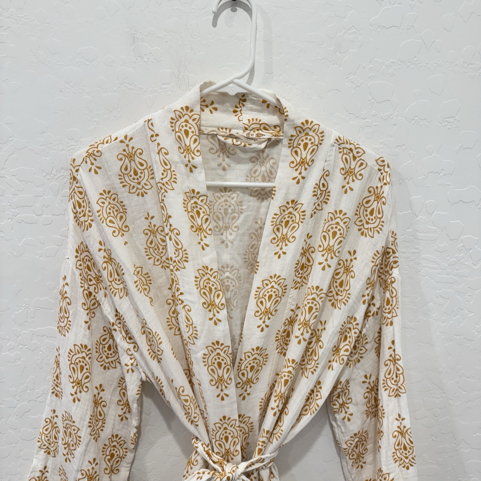 Soft Surroundings Gold Patterned Robe Womens Medi… - image 2