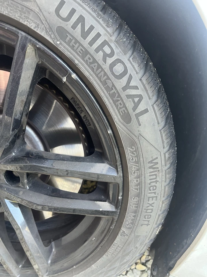 4x Winterreifen Komplett, Alufelgen + Reifen - Bild 2 von 4