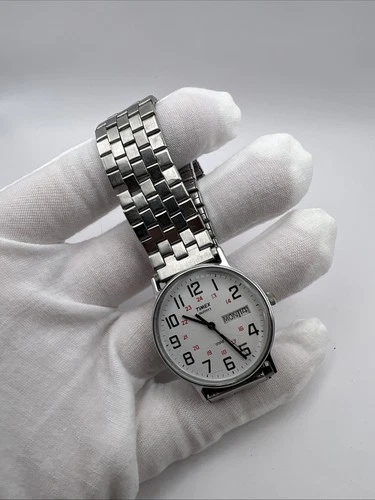 VTG Timex Men’s Easy Reader watch W/stainless steel expansion band.{New Battery}