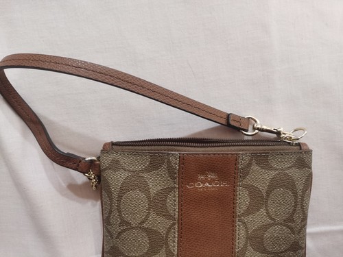 Cartera de muñeca Coach Signature con cremallera en esquina F52860 - Imagen 5 de 9