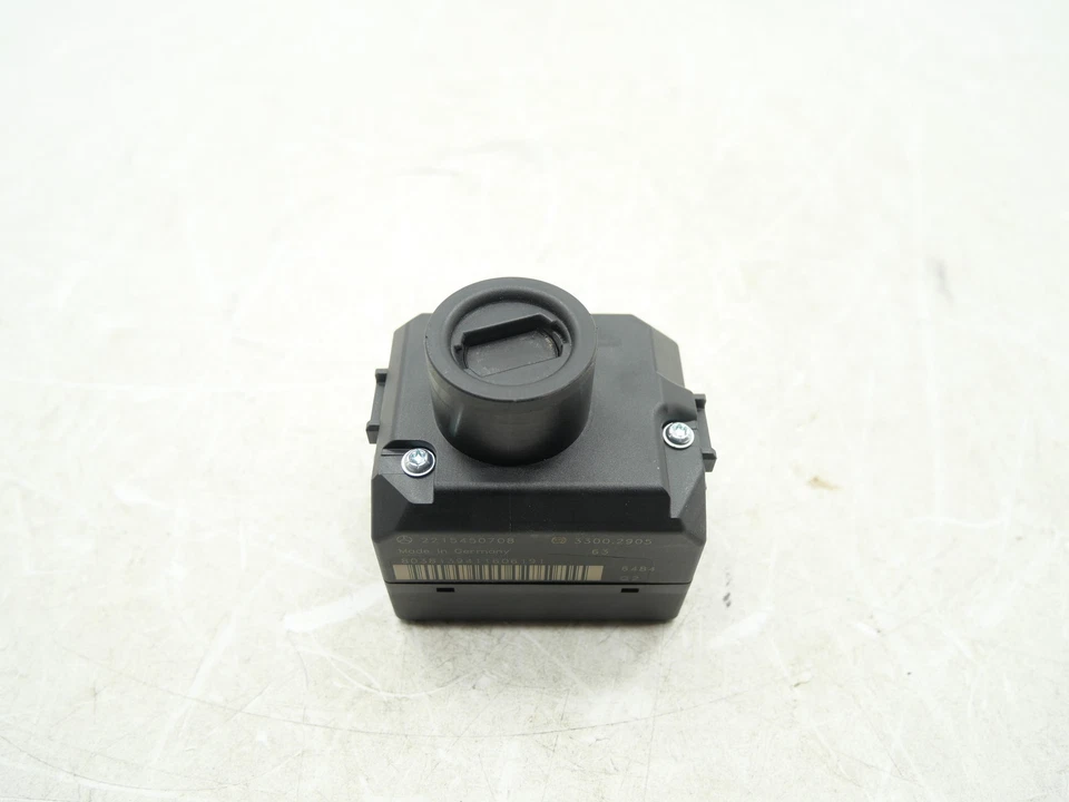 Used Ignition Starter Switch Control Module 2007-2013 Mercedes Benz S550 OEM - Image 2 of 4