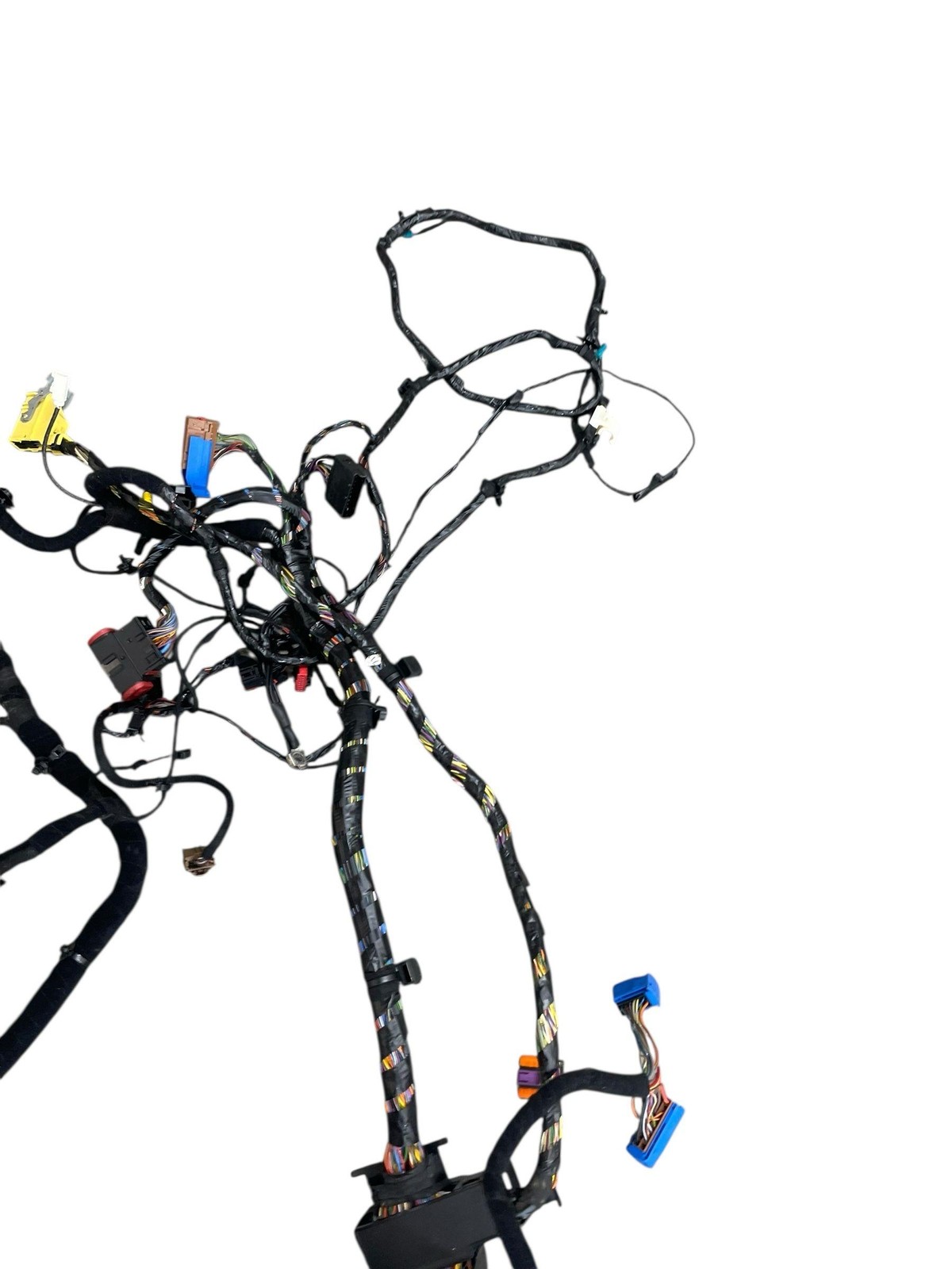 2017-2024 MASERATI LEVANTE 3.0L BODY WIRE HARNESS 0670105913010348