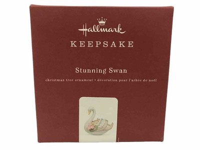 2018 Hallmark Keepsake Stunning Swan Ornament