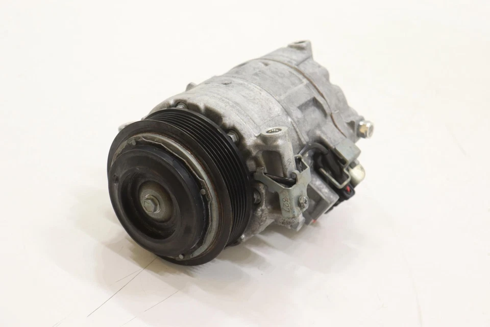 2021 - 2024 JAGUAR XF HVAC A/C AIR CONDITIONER COMPRESSOR & CLUTCH OEM - Image 2 of 4