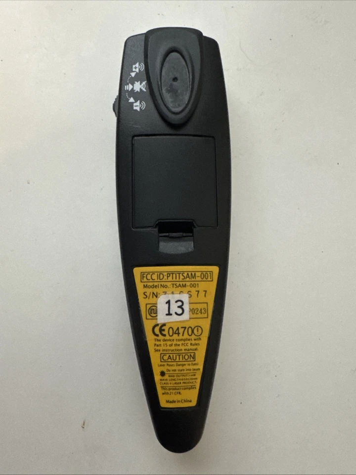 Keyspan TSAM-001 Universal Wireless Remote Control Mouse Laser Pointer Silver - Image 2 of 3