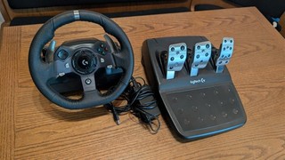 Logitech G920 Lenkrad & Pedale