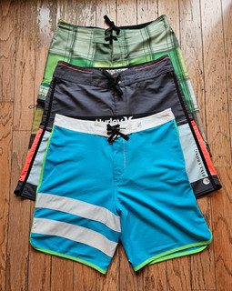 Hurley Board Shorts (2 paia) Billabong Board Shorts (1 paio) Uomo Taglia 32