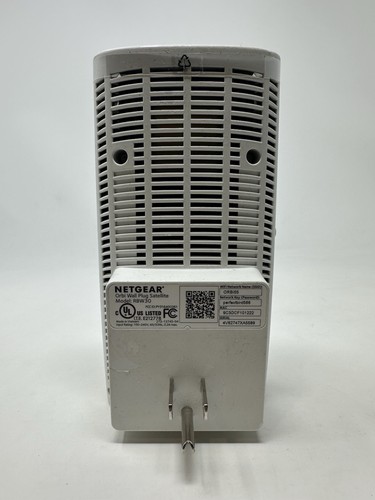 NETGEAR Orbi Wall Plug Whole Home Mesh WiFi Satellite Extender Model RBW30 - Picture 2 of 3