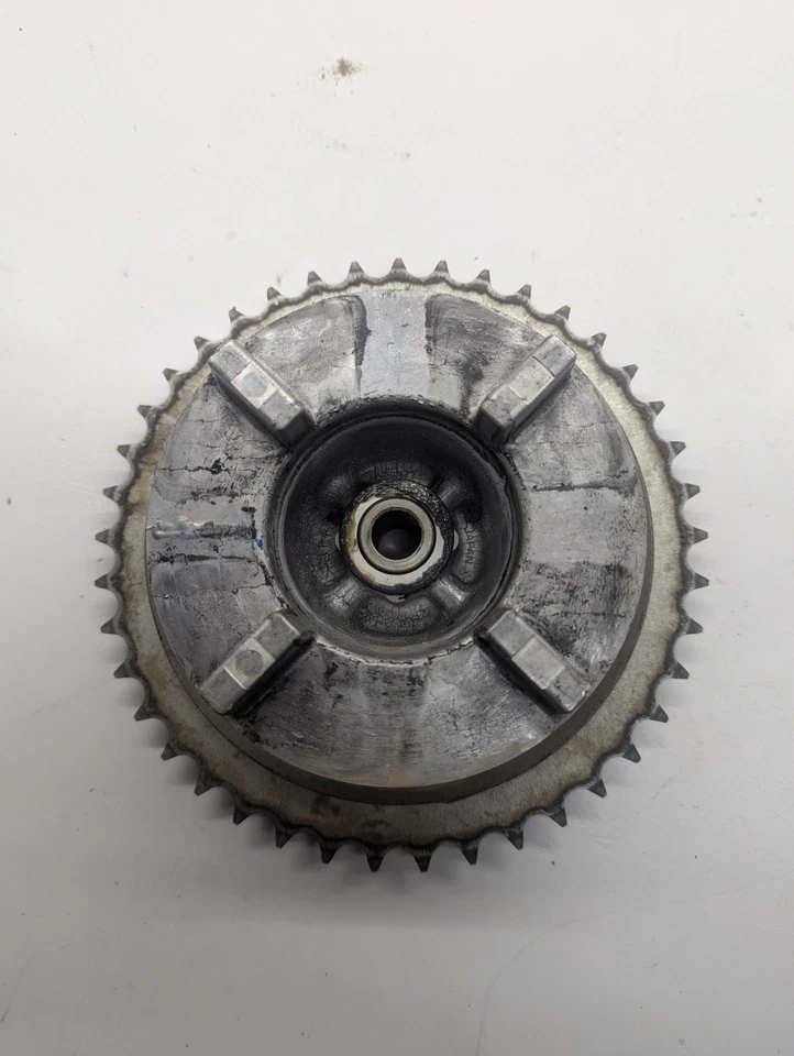 Piñón trasero Suzuki Gz250 1999-2012 OEM 1999-2012 Foto 3 de 4