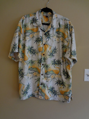 Men's Tommy Bahama Pear Floral Coconut Tree Print Silk Hawaiian Shirt in size L