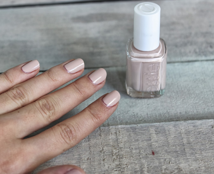 ESSIE Nail Shade Topless and barefoot 665 Full Size Neutral Color