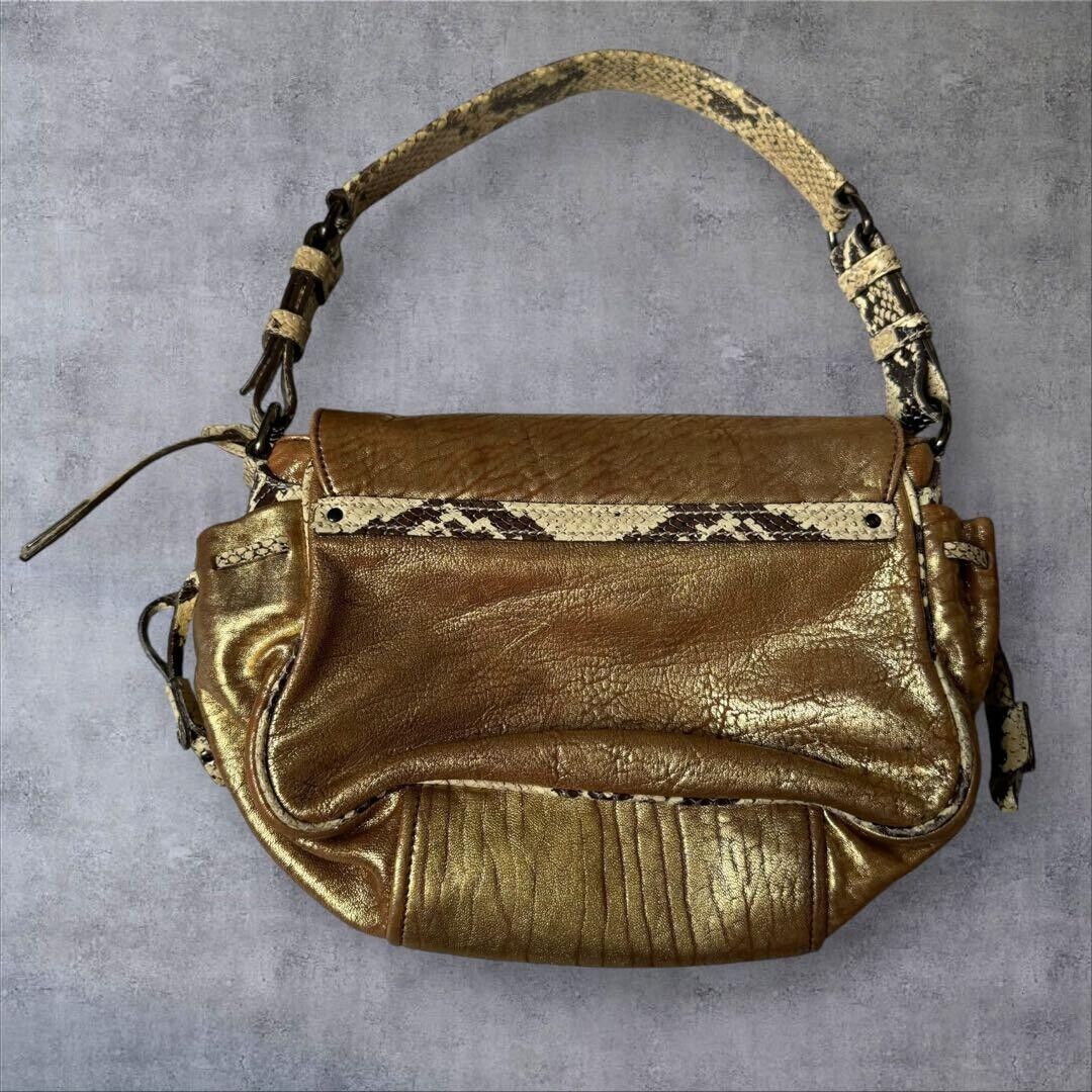 Y2K 00s archive miu miu leather one shoulder bag Beige Gold Y2K 00s archive miu miu leather one shoulder bag Beige Gold