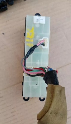 Power Master Window Control Switch for Grand Livina 25401-ED500 RH DRIVER SIDE - Picture 2 of 3
