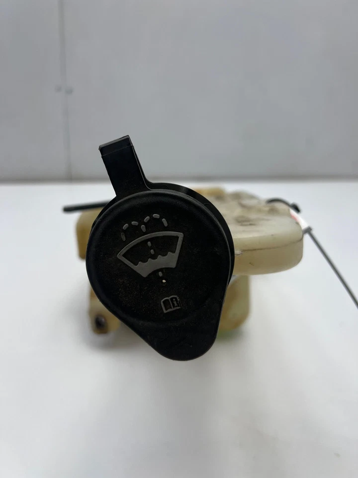 99-05 GMC Sierra 1500 depósito de líquido de lavadora sin sensor OEM 12487669 Foto 4 de 4