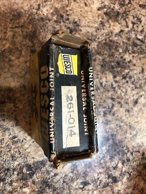 NOS Wesco 261-014 U-Joint F+S!