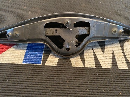68-74 AMC AMX/jAVELIN OEM STEERING WHEEL BLACK HORN INSERT - Picture 5 of 6