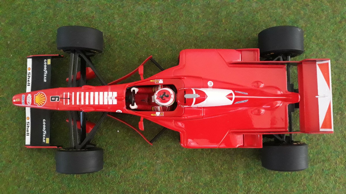 Ferrari F310B N°6 E. Irvine 1997 - Minichamps 1/18 - Formule 1 Asprey