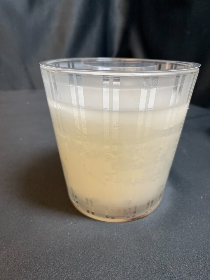 Nest Fragrances New York White Bamboo Scented Candle Bougie Perfume 21.