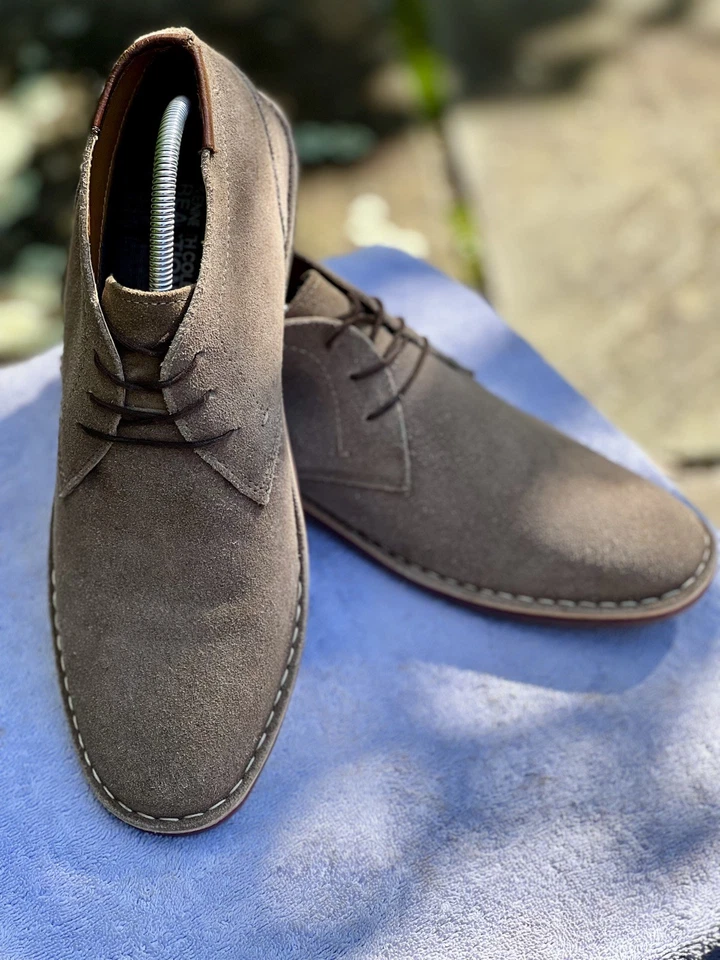 Botas chukka de gamuza Kenneth Cole para hombre talla 11 tostado claro  Foto 3 de 4