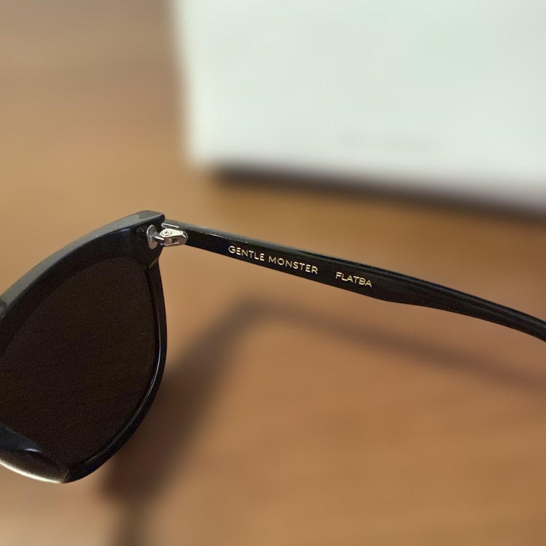 GENTLE MONSTER My Ma 01 Flatba Sunglasses Black Square Frame