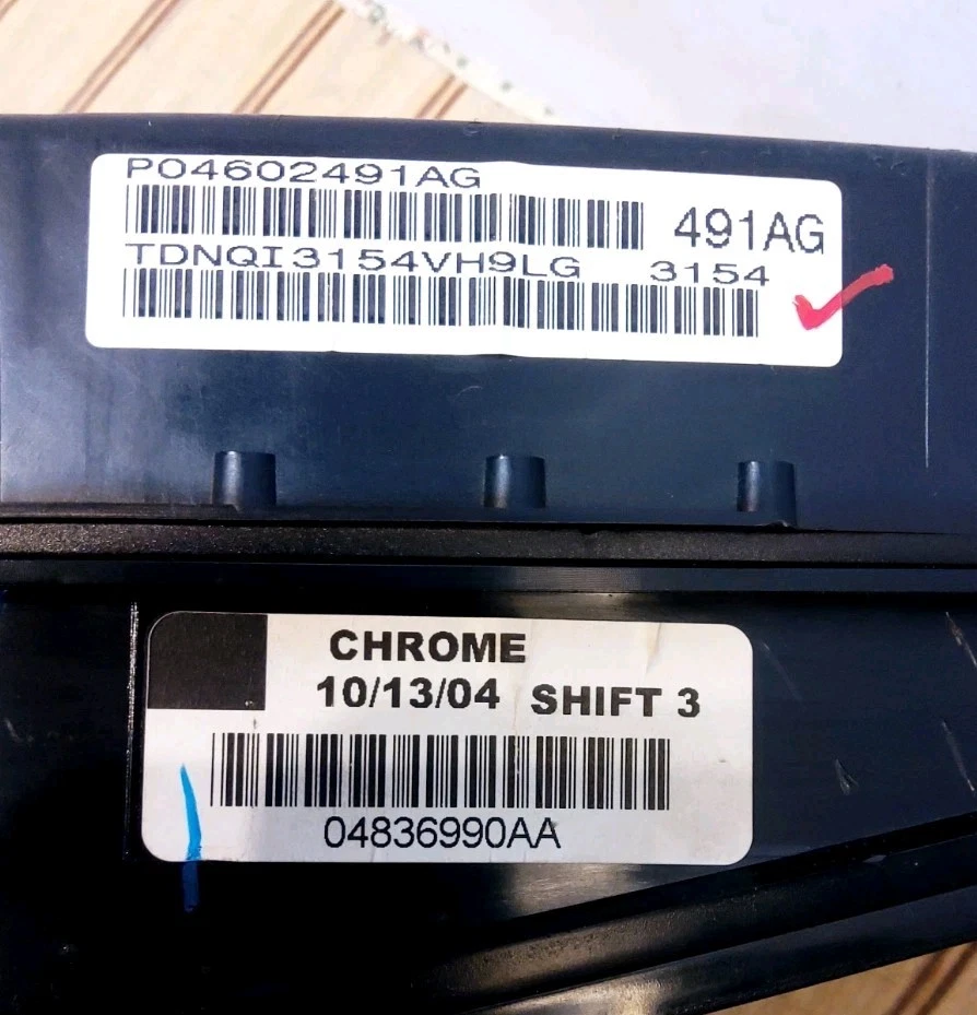 Приборная панель 2005 Chrysler 300 160 миль/ч 123 500 Mi ID 04602491AG, OEM - Изображение 2 из 4