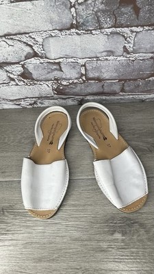 Menorquina d'ESTIU White Leather Pons Stral Flats Sandals Women Sz 37EU/6.5M US