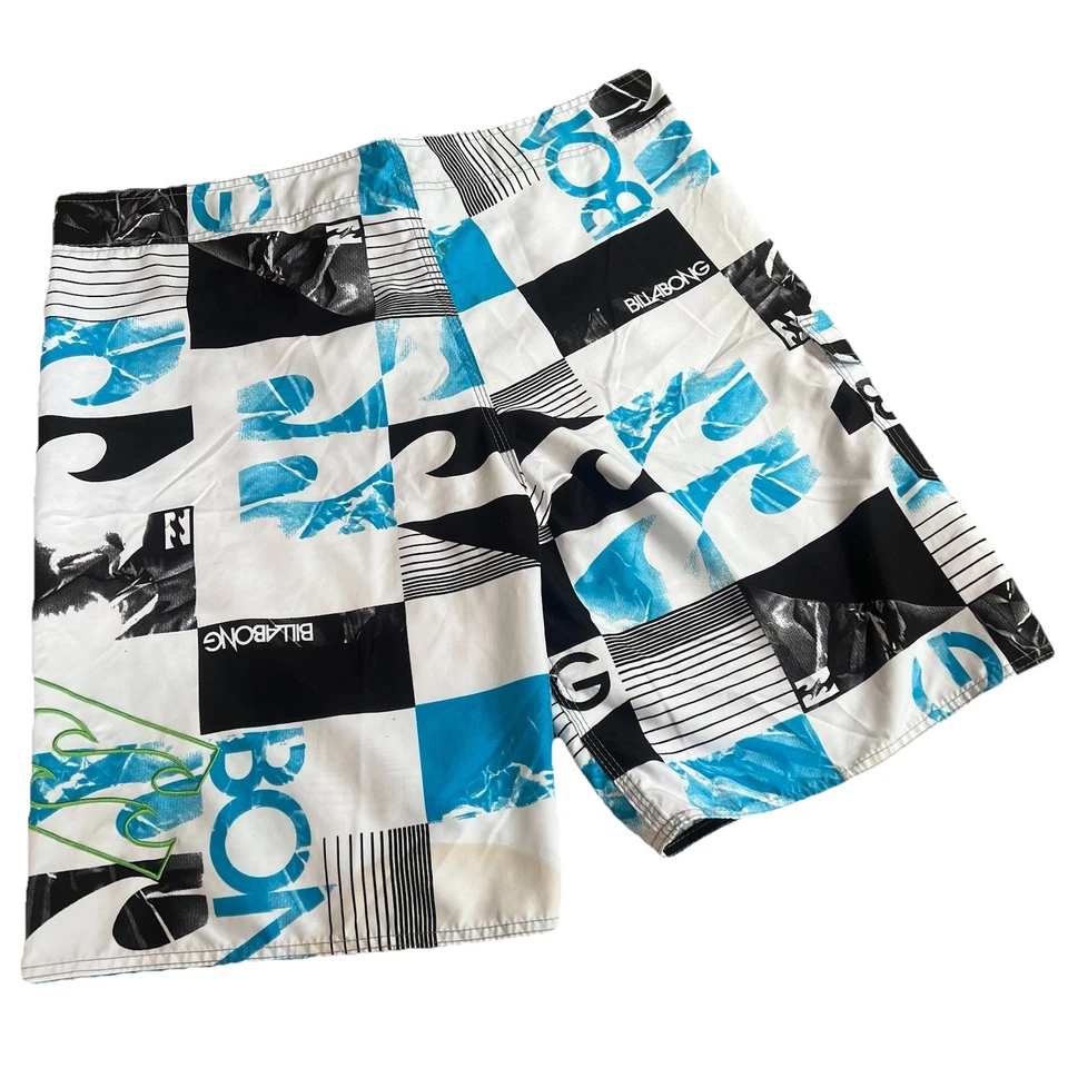 Bañador Billabong Board Shorts 42 Azul Negro Blanco Surf Para Hombre De Colección (mancha) Foto 2 de 4