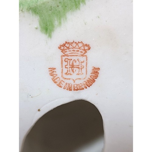 Antiguo piano de porcelana bebé niña muñeca perlas de imitación hecho en Alemania marca corona real - Imagen 12 de 15