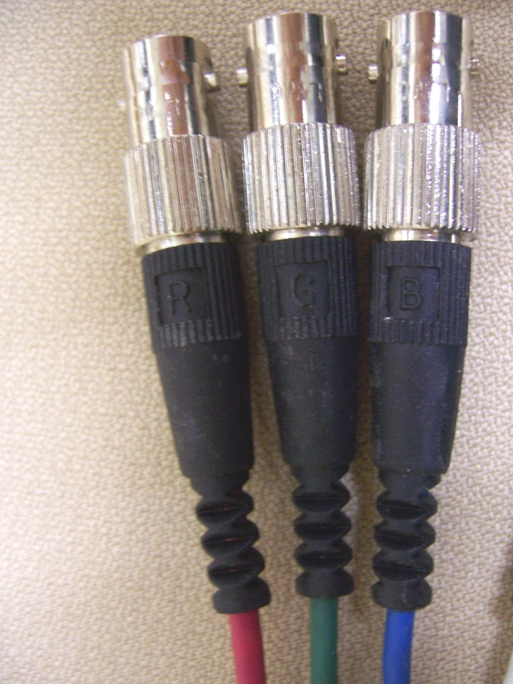 Liberty Wire & Cable LWC E-VGAM-5BNCF .5, 1 or 2 ft Male VGA to Female BNC RGBHV - Image 3 of 4