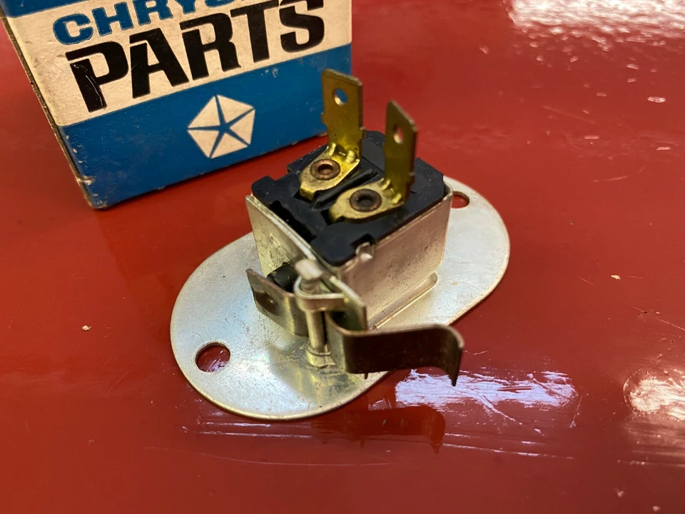 INTERRUPTOR DE ENERGIA PORTA TRASEIRA PARA 1966 PLYMOUTH FURY SUBURBAN DODGE POLARA MONOCO WAGON - Imagem 2 de 4