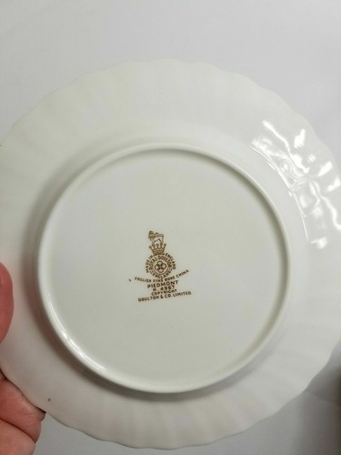 Royal Doulton Piedmont English Bone China 6.5" Bread / Side Plate Gold Gilt Trim - Picture 4 of 5