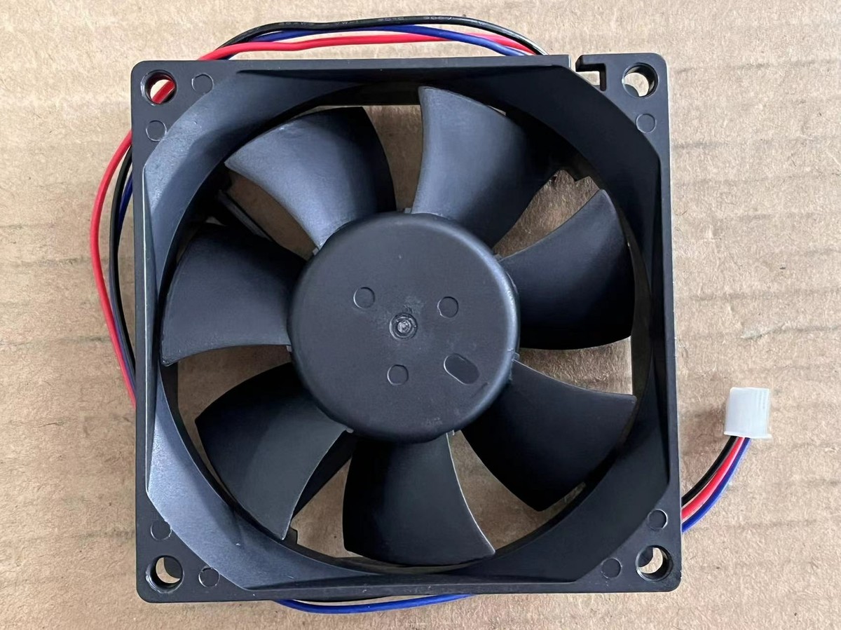 Ventola Delta Ventilatore Delta AFB0824SH 80x80x25 Mm - 24V, 3Pin - Aperto  Mai Usato, Stock Vecchio Ventola Per Server O Elettronica