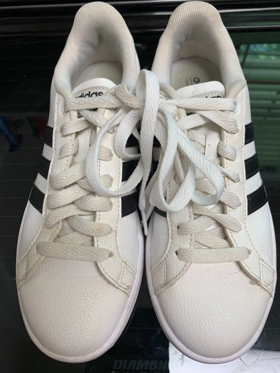 Adidas women's cloudfoam advantage stripe best sale shoes