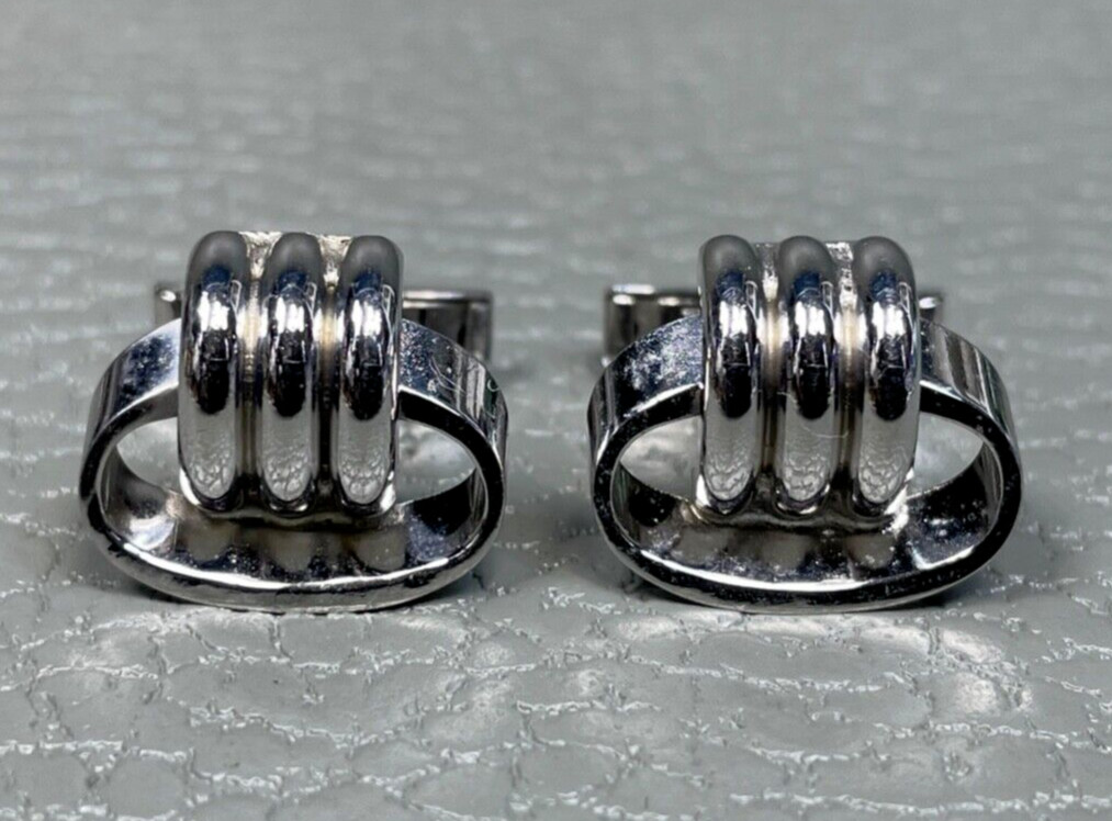 Vintage Curved Interlocking Pattern White Gold Pl… - image 1