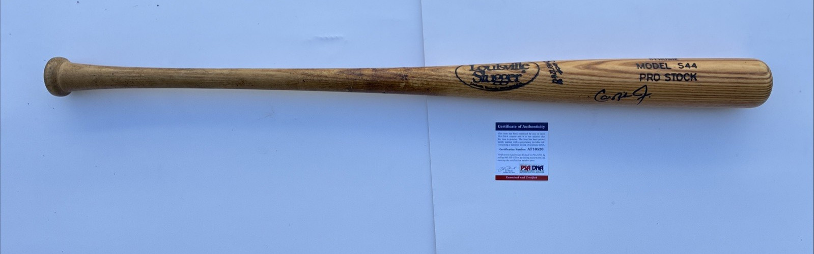 CAL RIPKEN JR. ORIOLES SIGNED LOUISVILLE SLUGGER MODEL S44 BASEBALL BAT PSA/DNA view 1