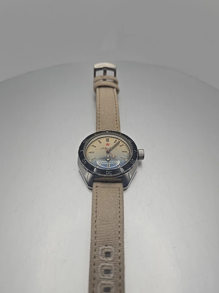 Relógio anfíbio vintage Vostok - Imagem 3 de 4