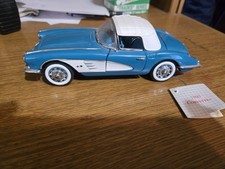 VINTAGE FRANKLIN MINT 1960 CHEVROLET CHEVY CORVETTE CONVERTIBLE 1:24 DIECAST CAR