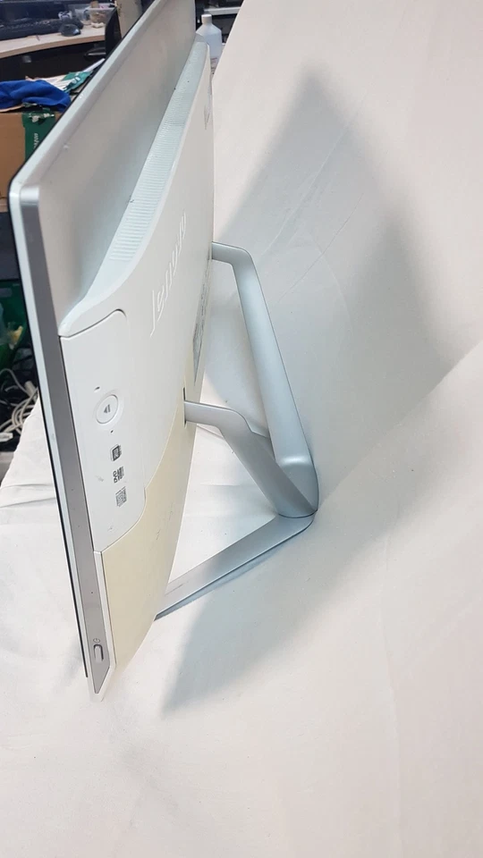 READ DESCRIPTION! Lenovo c40-30 Pentium 3805U 8GB No HDD 21.5" All In One - Image 4 of 4